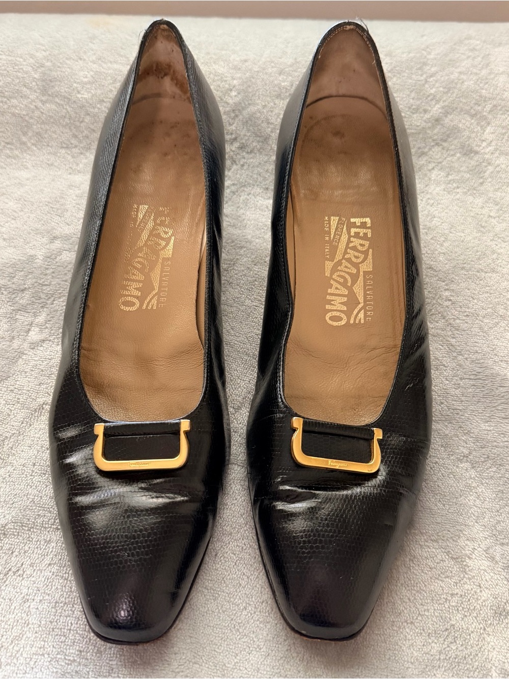 Salvatore Ferragamo Women's Shoes Navy Blue Calf Leather, Italy, Size 11 AA